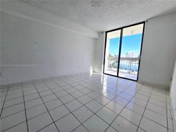 Picture of 6937 Bay Dr # 510, Miami Beach, FL 33141
