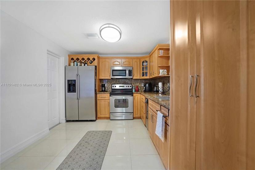Picture of 10210 SW 154Th Pl # 8, Miami FL 33196
