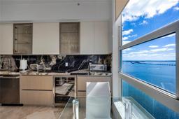 Picture of 1155 Brickell Bay Dr, Miami, FL 33131