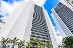 Picture of 16385 Biscayne Blvd # 1816, North Miami Beach, FL 33160