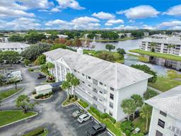 Picture of 1705 Whitehall Dr # 403, Davie, FL 33324