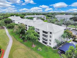 Picture of 1705 Whitehall Dr # 403, Davie, FL 33324