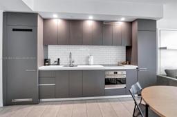 Picture of 227 NE 2Nd St # 2208, Miami, FL 33132