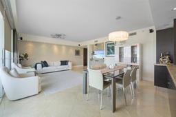 Picture of 19400 Turnberry Way # 1012, Aventura, FL 33180
