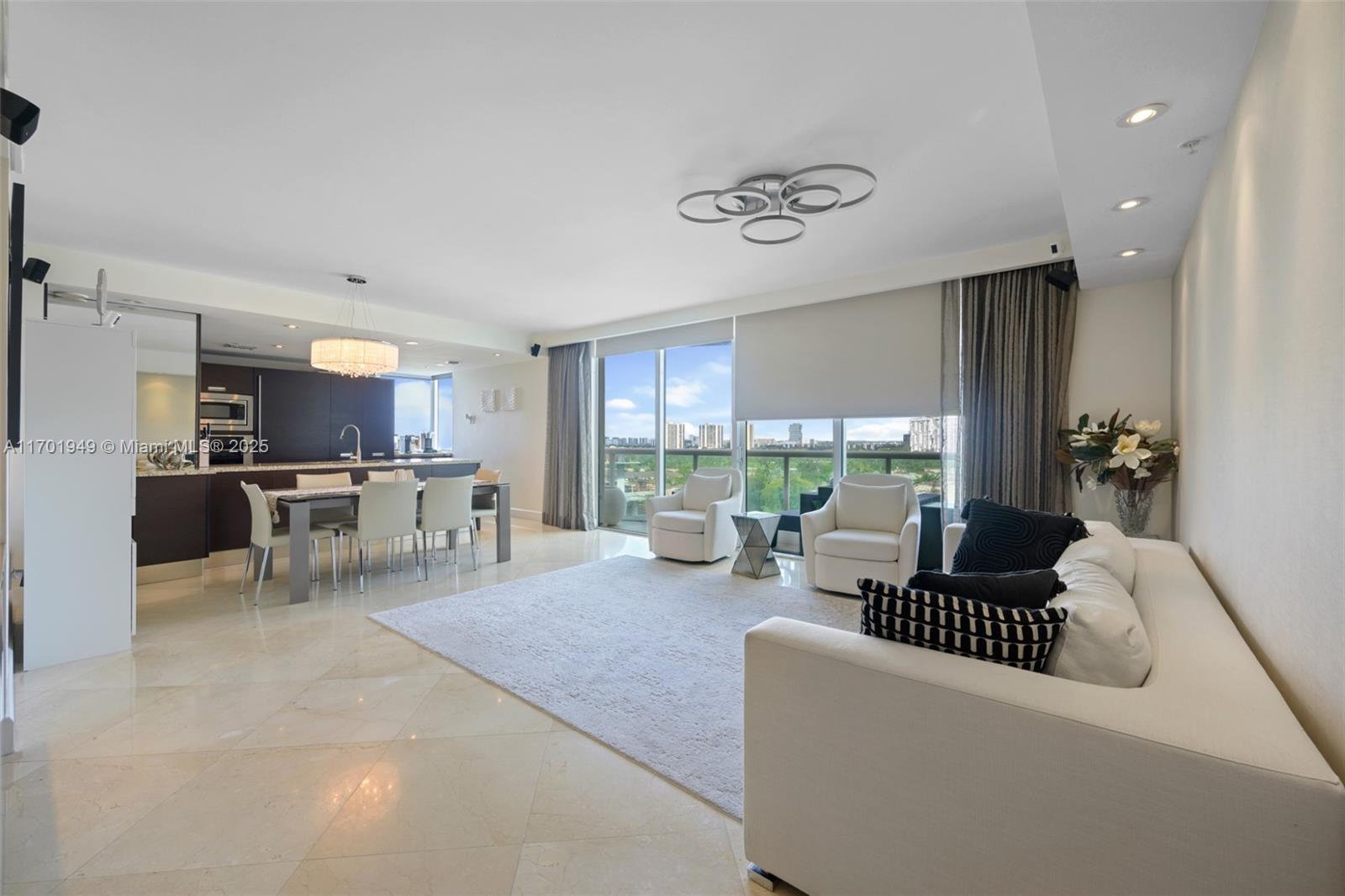 Picture of 19400 Turnberry Way # 1012, Aventura, FL 33180