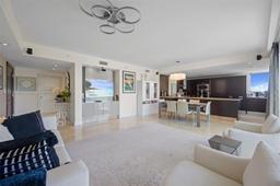 Picture of 19400 Turnberry Way # 1012, Aventura, FL 33180