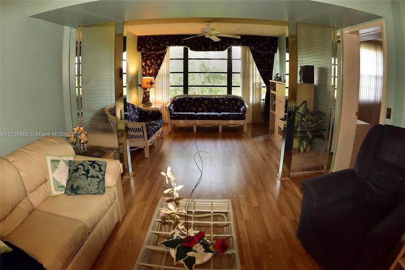 Picture of 6085 Balboa Cir # 402, Boca Raton FL 33433