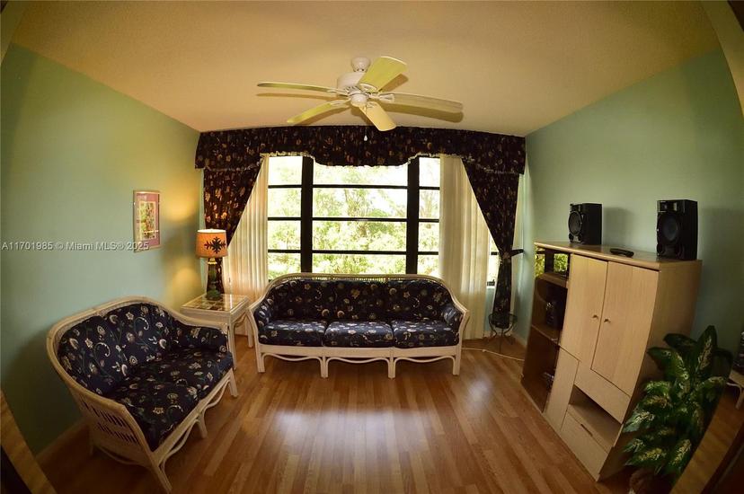 Picture of 6085 Balboa Cir # 402, Boca Raton FL 33433