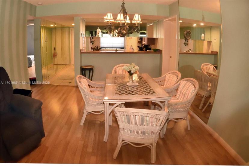 Picture of 6085 Balboa Cir # 402, Boca Raton FL 33433