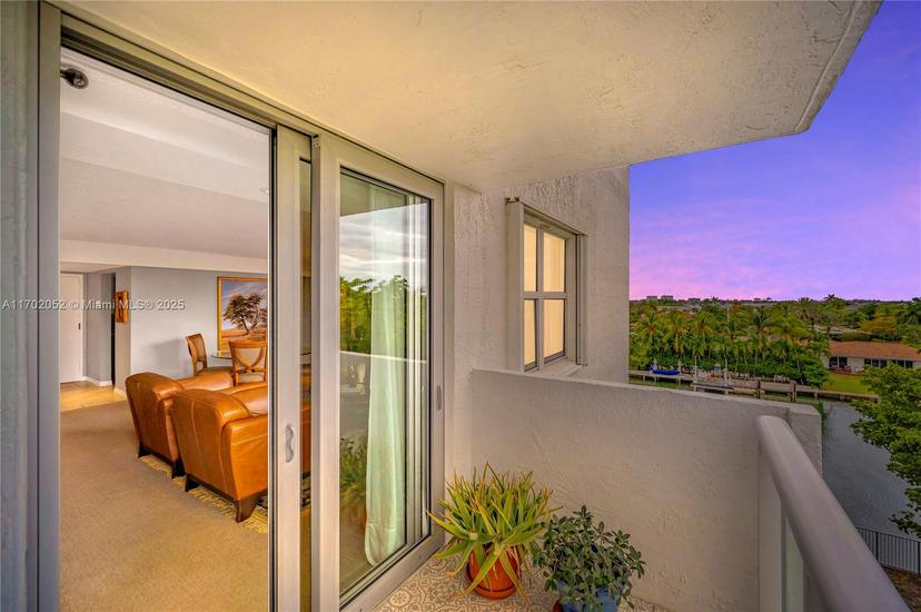 Picture of 10000 W Bay Harbor Dr # 401, Bay Harbor Islands FL 33154