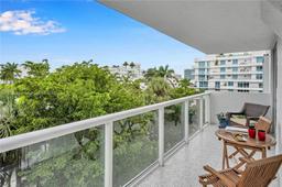 Picture of 10000 W Bay Harbor Dr # 401, Bay Harbor Islands, FL 33154