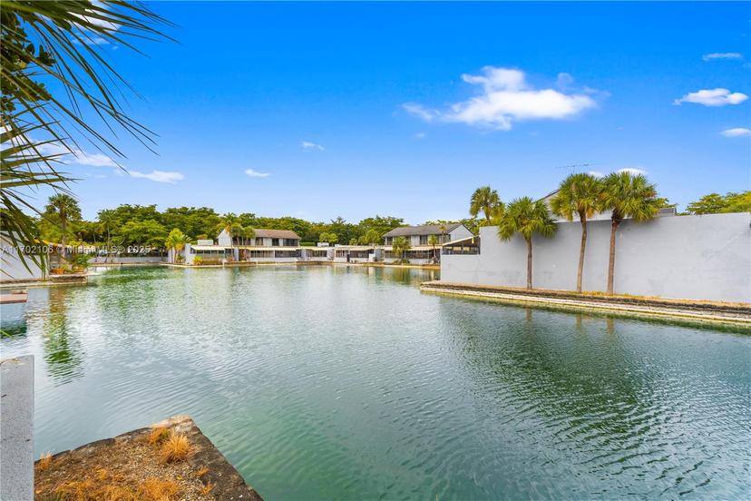 Picture of 6435 Windmill Gate Rd, Miami Lakes FL 33014