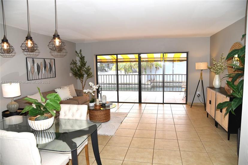Picture of 6435 Windmill Gate Rd, Miami Lakes FL 33014
