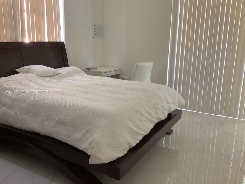 Picture of 3400 Blue Lake Dr # 301, Pompano Beach FL 33064