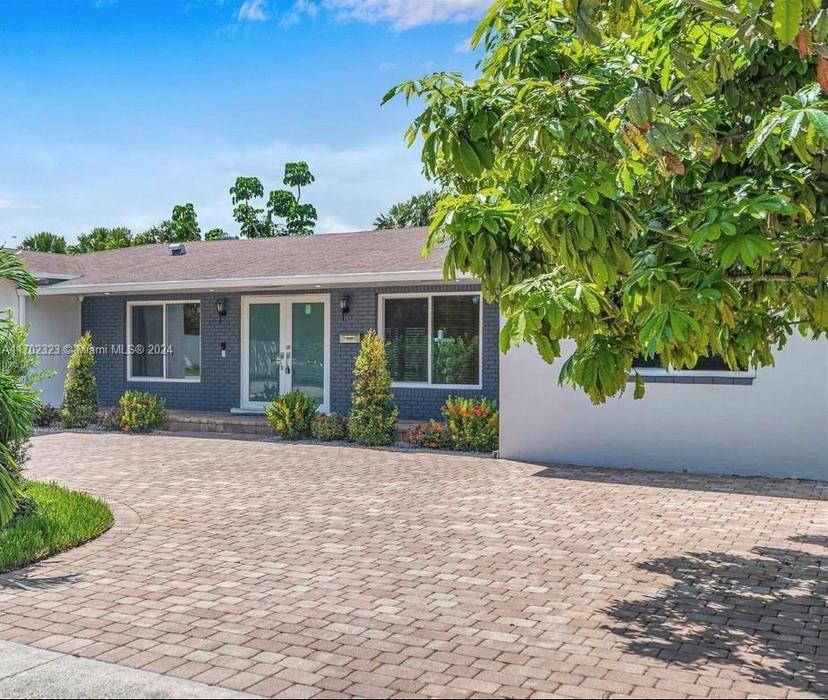 Picture of 21060 NE 18Th Ct, Miami FL 33179