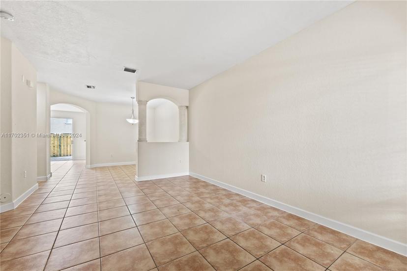 Picture of 2557 SE 14Th St, Homestead FL 33035