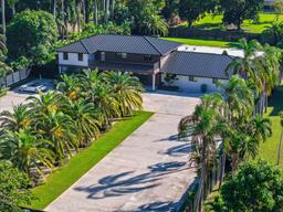 Picture of 280 NE 156Th St, Miami, FL 33162