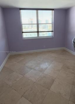 Picture of 427 Golden Isles Dr # 9F, Hallandale Beach, FL 33009