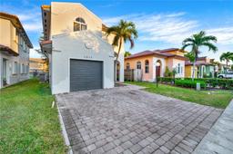 Picture of 1017 NE 41St Ter, Homestead, FL 33033