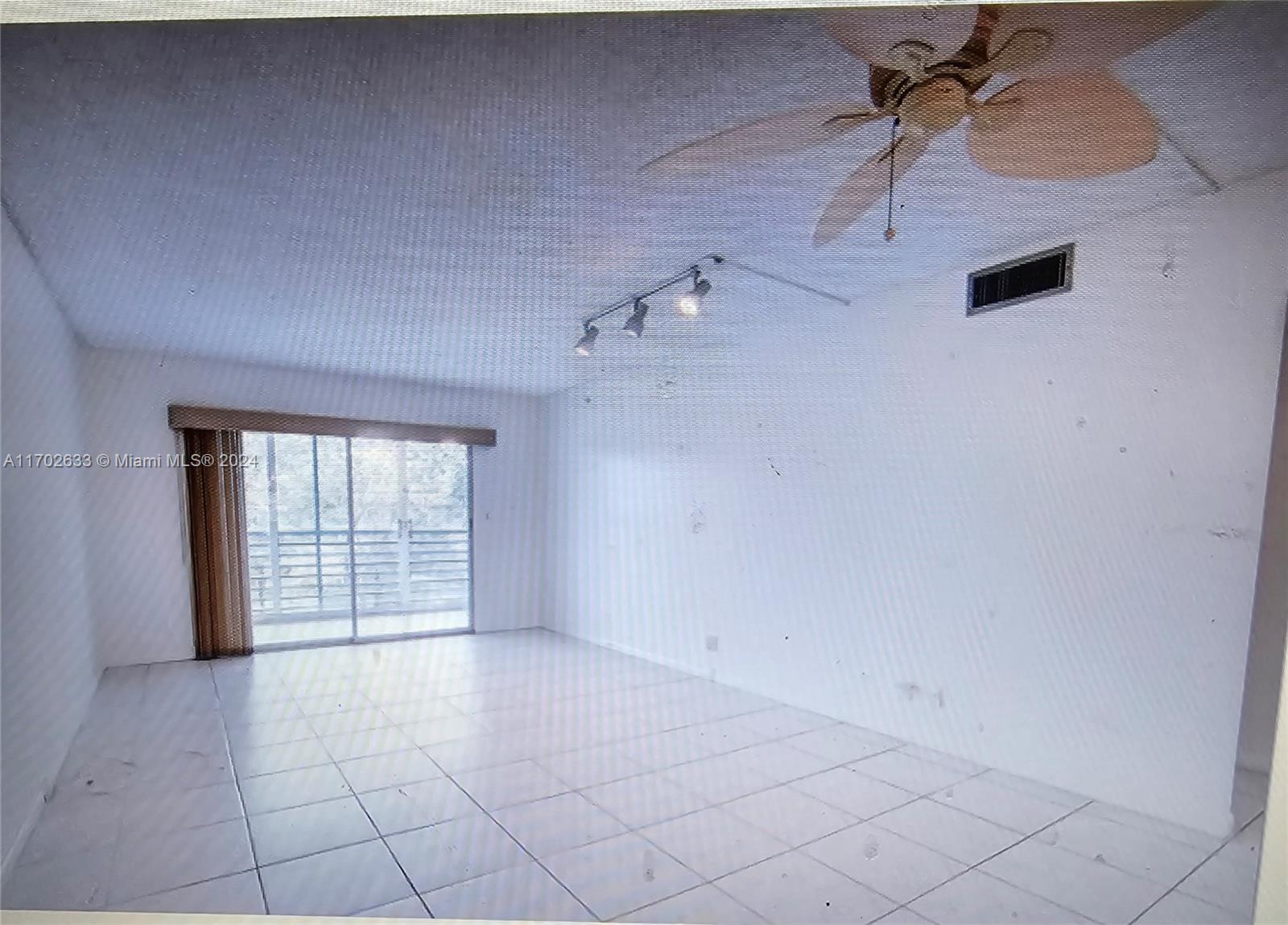 Picture of 2405 Antigua Circle # L4, Coconut Creek, FL 33066
