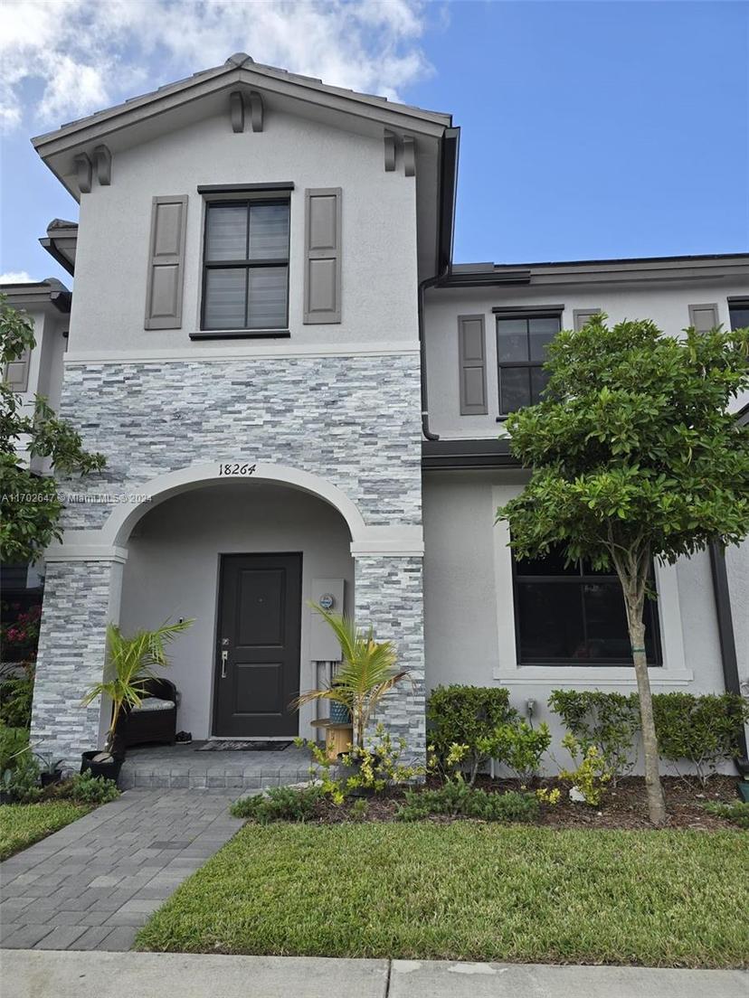 Picture of 18264 SW 148Th Rd # 18264, Miami FL 33187