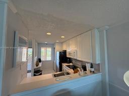 Picture of 353 S Us Highway 1 # D402, Jupiter, FL 33477