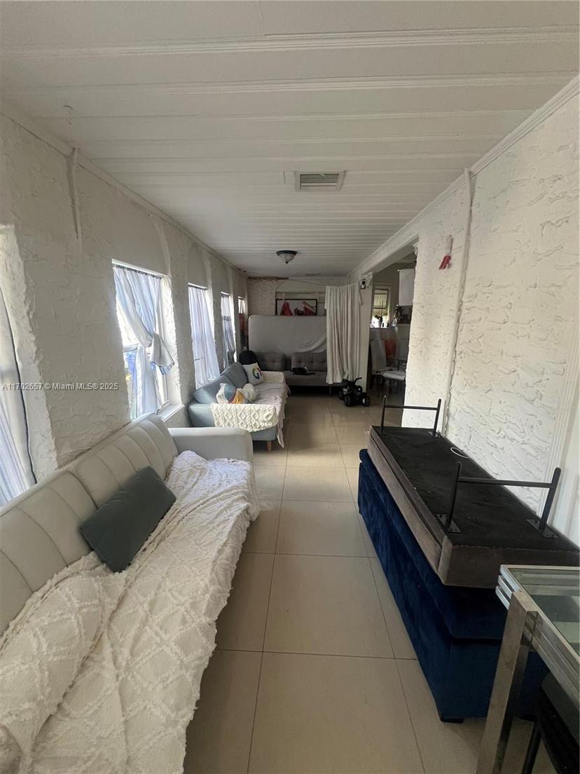 Picture of 1482 NE 174Th St, North Miami Beach FL 33162