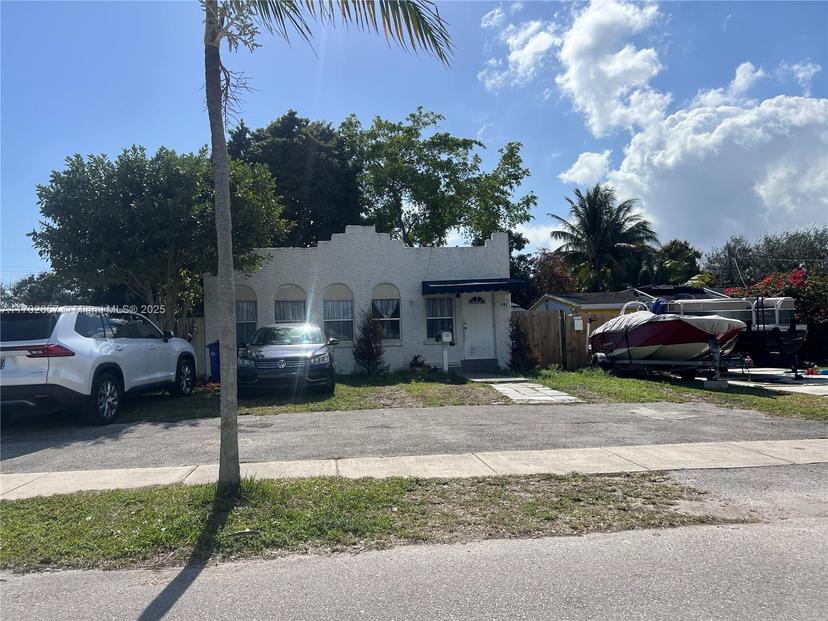 Picture of 1482 NE 174Th St, North Miami Beach FL 33162