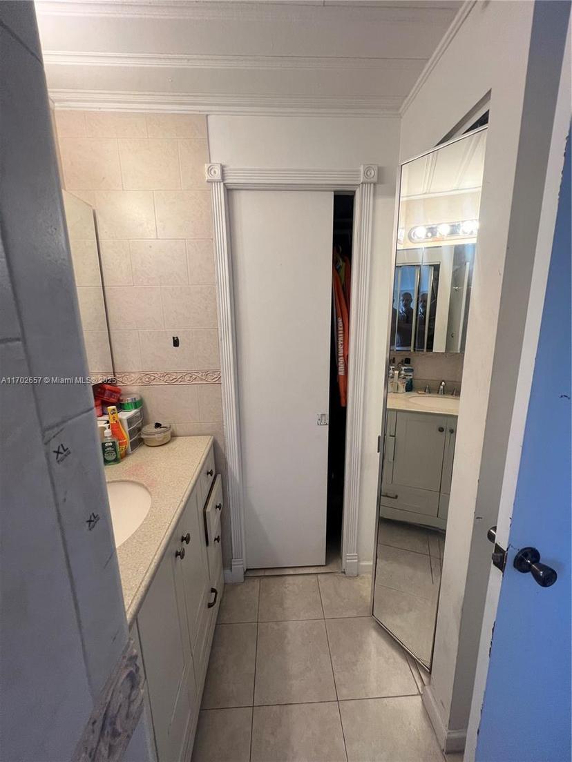 Picture of 1482 NE 174Th St, North Miami Beach FL 33162