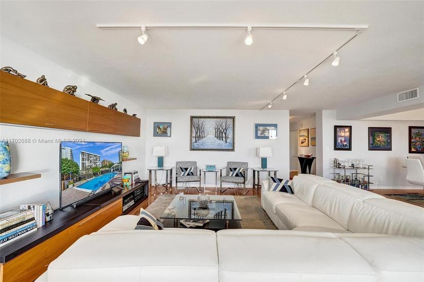 Picture of 1901 N Ocean Blvd # 8B, Fort Lauderdale FL 33305