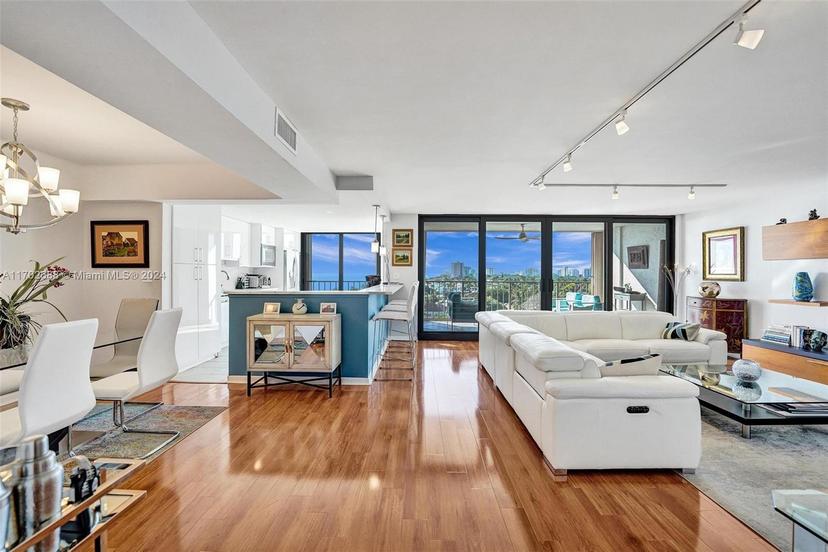 Picture of 1901 N Ocean Blvd # 8B, Fort Lauderdale FL 33305