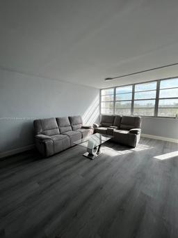 Picture of 1301 NE Miami Gardens Dr # 401W, Miami, FL 33179