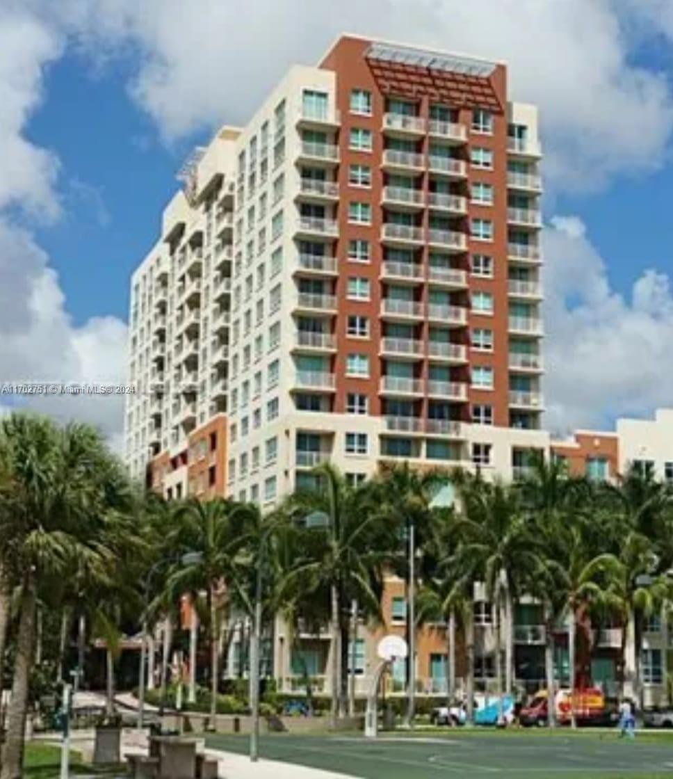 Picture of 2000 N Bayshore Dr # 801, Miami, FL 33137