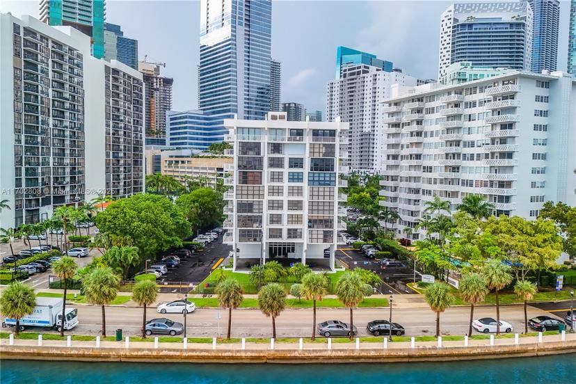 Picture of 1440 Brickell Bay # 307, Miami FL 33131