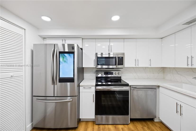 Picture of 1440 Brickell Bay # 307, Miami FL 33131