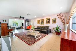 Picture of 1441 W Campanelli Dr, Plantation, FL 33322