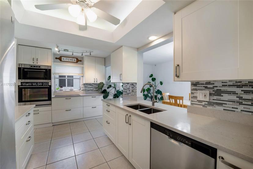 Picture of 1441 W Campanelli Dr, Plantation FL 33322