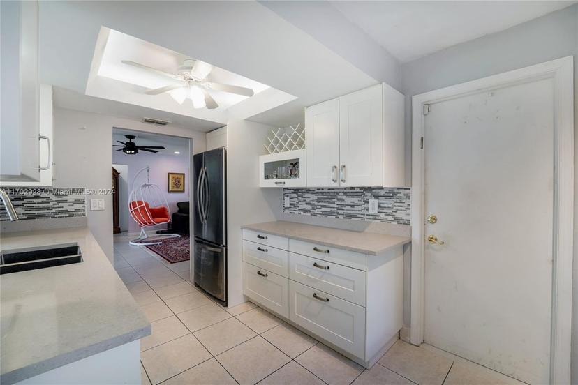 Picture of 1441 W Campanelli Dr, Plantation FL 33322