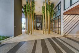 Picture of 601 NE 1St Ave # 3904, Miami, FL 33132