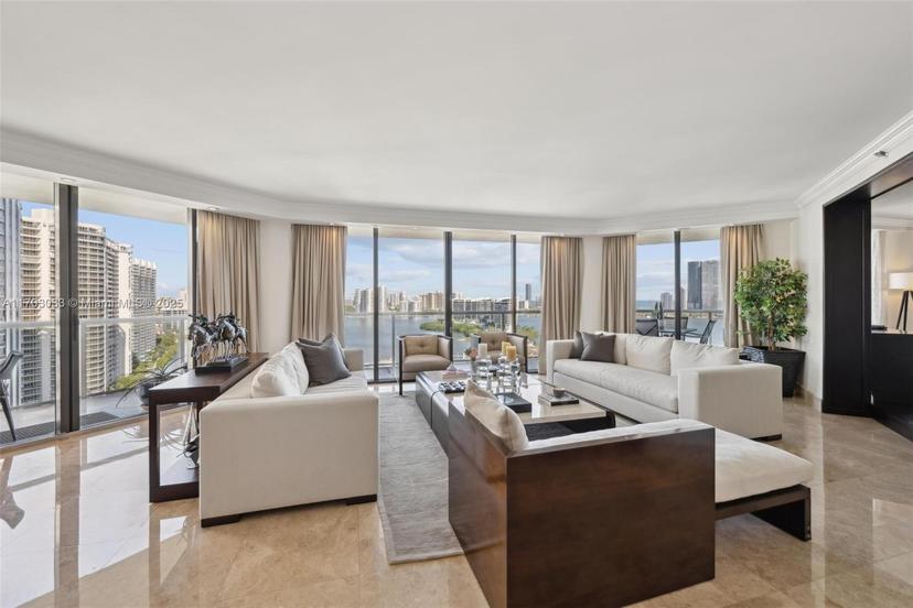 Picture of 4000 Island Blvd # 2106, Aventura FL 33160
