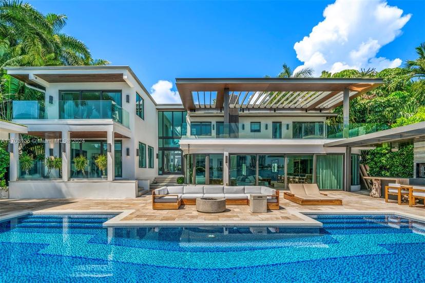 Picture of 327 E Rivo Alto Dr, Miami Beach FL 33139