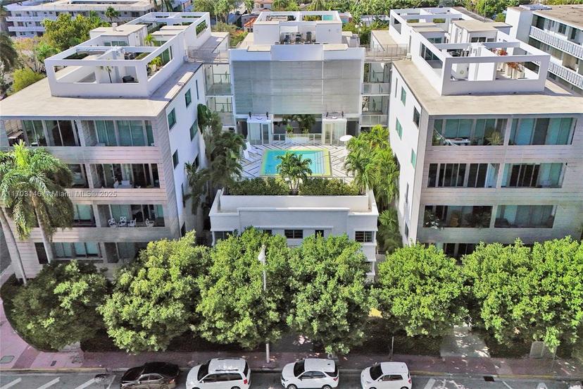 Picture of 1700 Meridian Ave # 304, Miami Beach FL 33139