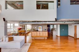 Picture of 400 S Pointe Dr # 2404, Miami Beach, FL 33139