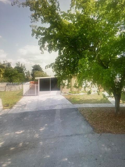Picture of 21750 NW 1St St, Pembroke Pines FL 33029