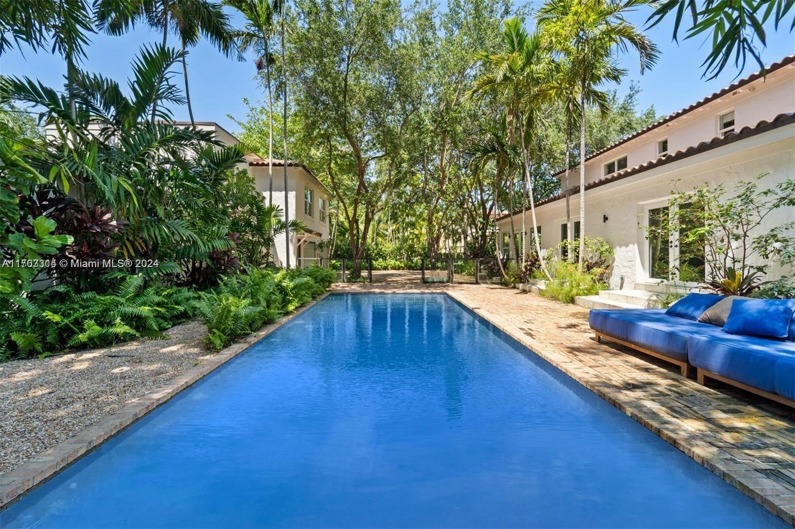 Picture of 5812 Alton Rd, Miami Beach, FL 33140