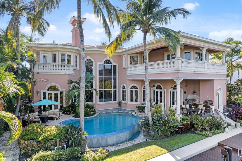 Picture of 833 Harbour Isle Place, North Palm Beach FL 33410