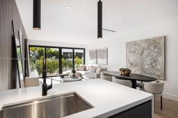 Picture of 202 Sunrise Dr # 202A, Key Biscayne, FL 33149