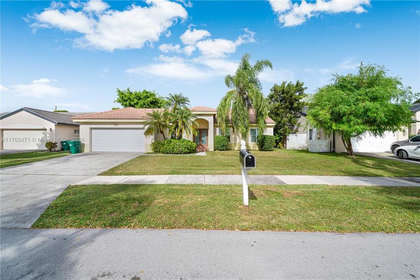 Picture of 19950 Cutler Ct, Cutler Bay FL 33189