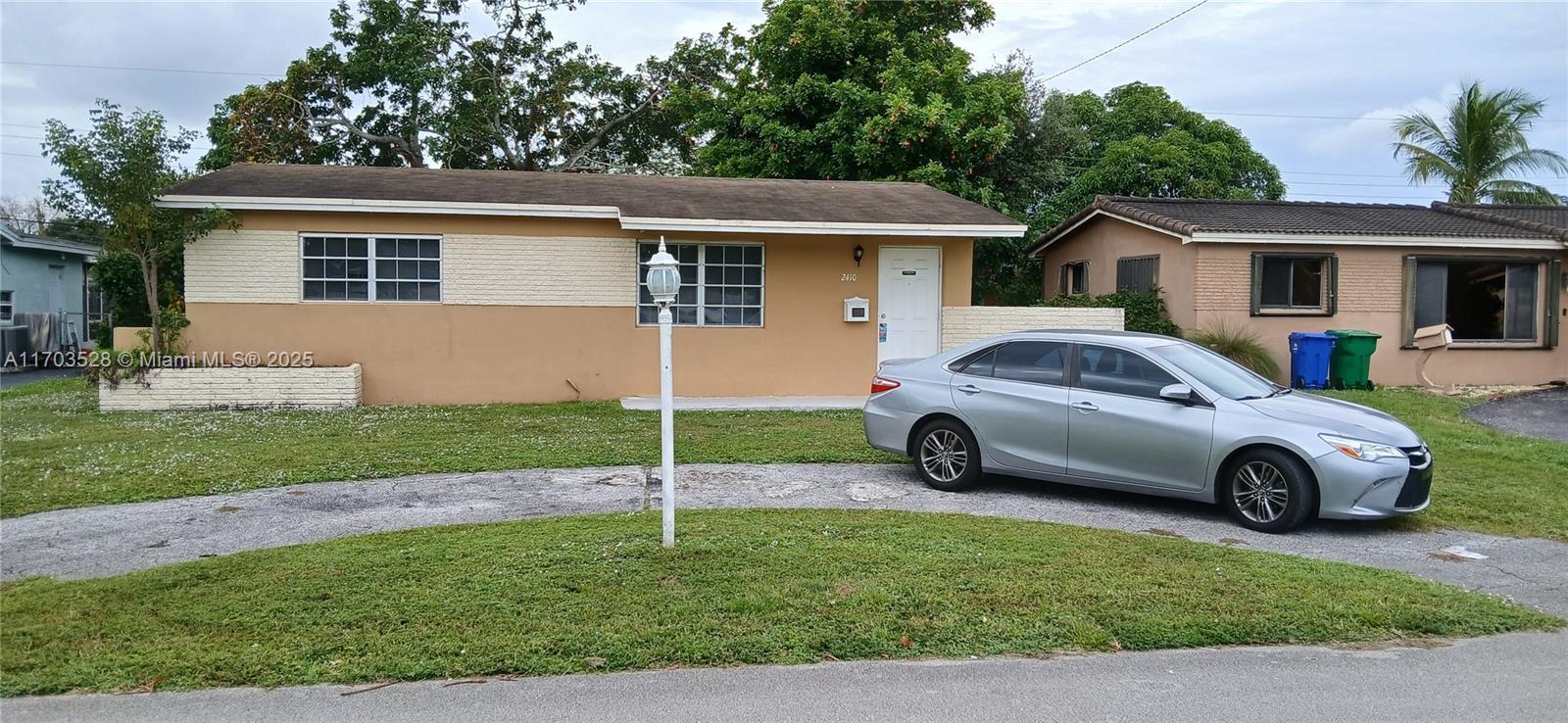 Picture of 2410 Largo Dr, Miramar, FL 33023