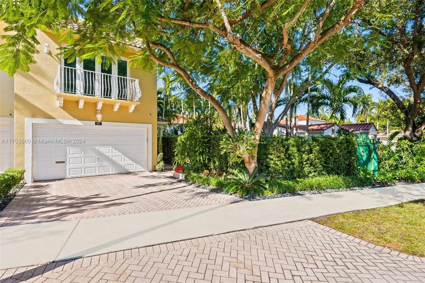 Picture of 607 NE 17Th Way, Fort Lauderdale FL 33304
